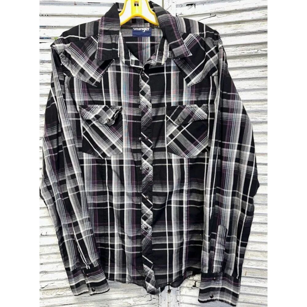 Vintage Men's Black/Purple Wrangler Pearl Snap Shirt Size Large